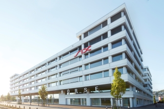 Schweizer Börse SIX digitalisiert Vertragsabwicklung mit Swisscom Trust Services und DocuSign