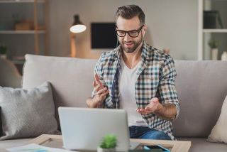 Digitale Finanzprozesse von Swisscom Trust Services und RockOn Digital Evolution